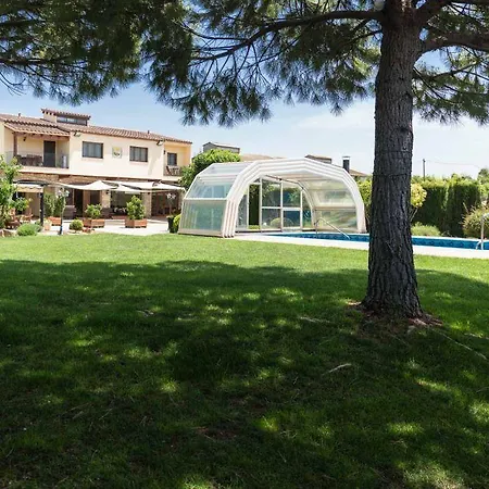 Cal Modest Hotel 3*